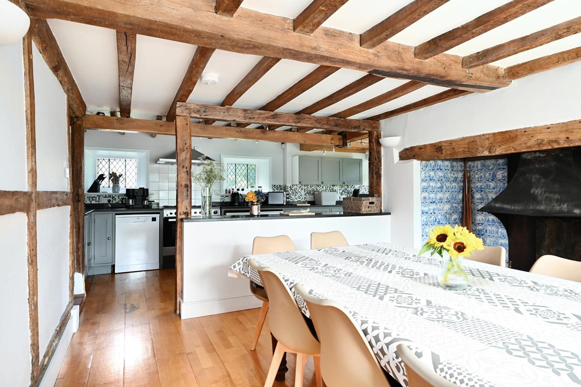 Walnut Tree House Villa Rustington Dış mekan fotoğraf