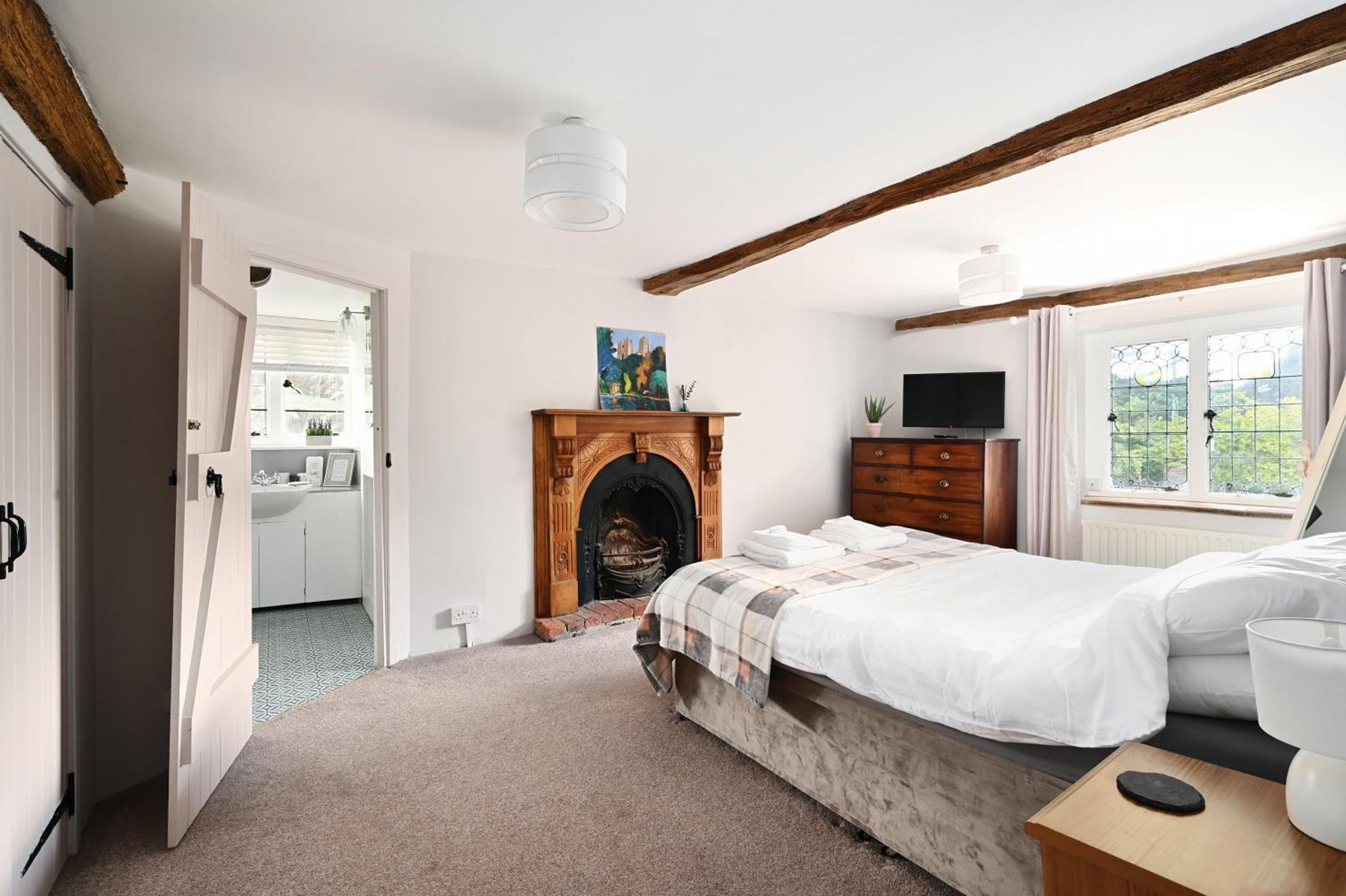 Walnut Tree House Villa Rustington Dış mekan fotoğraf
