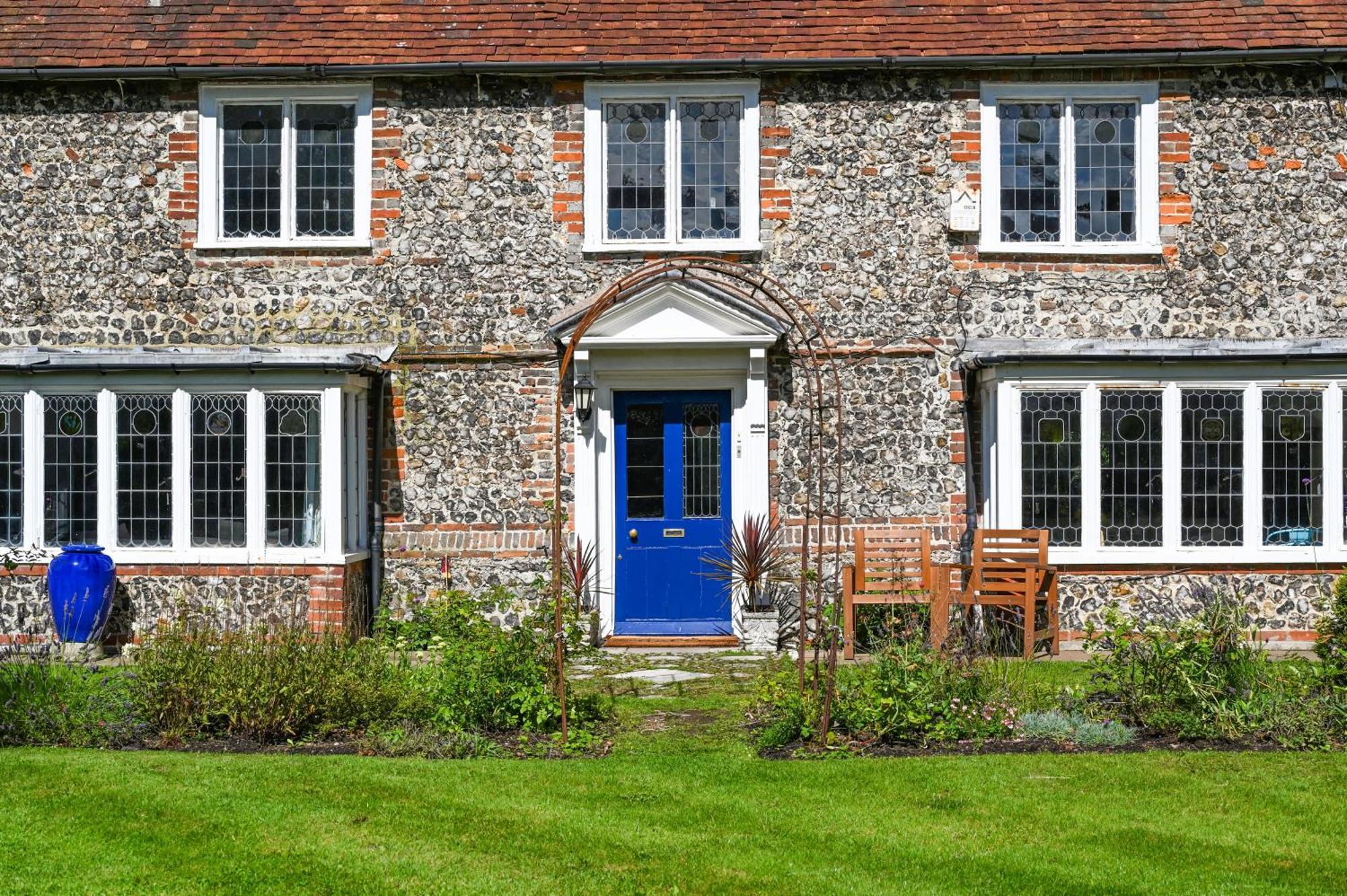 Walnut Tree House Villa Rustington Dış mekan fotoğraf